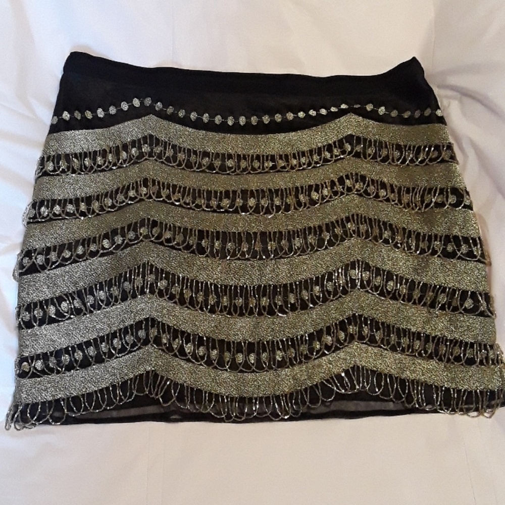 Beautiful beaded skirt (HOLIDAYS!!! )